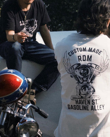 Stacked Tire Zombie / Winged Shovel (White)