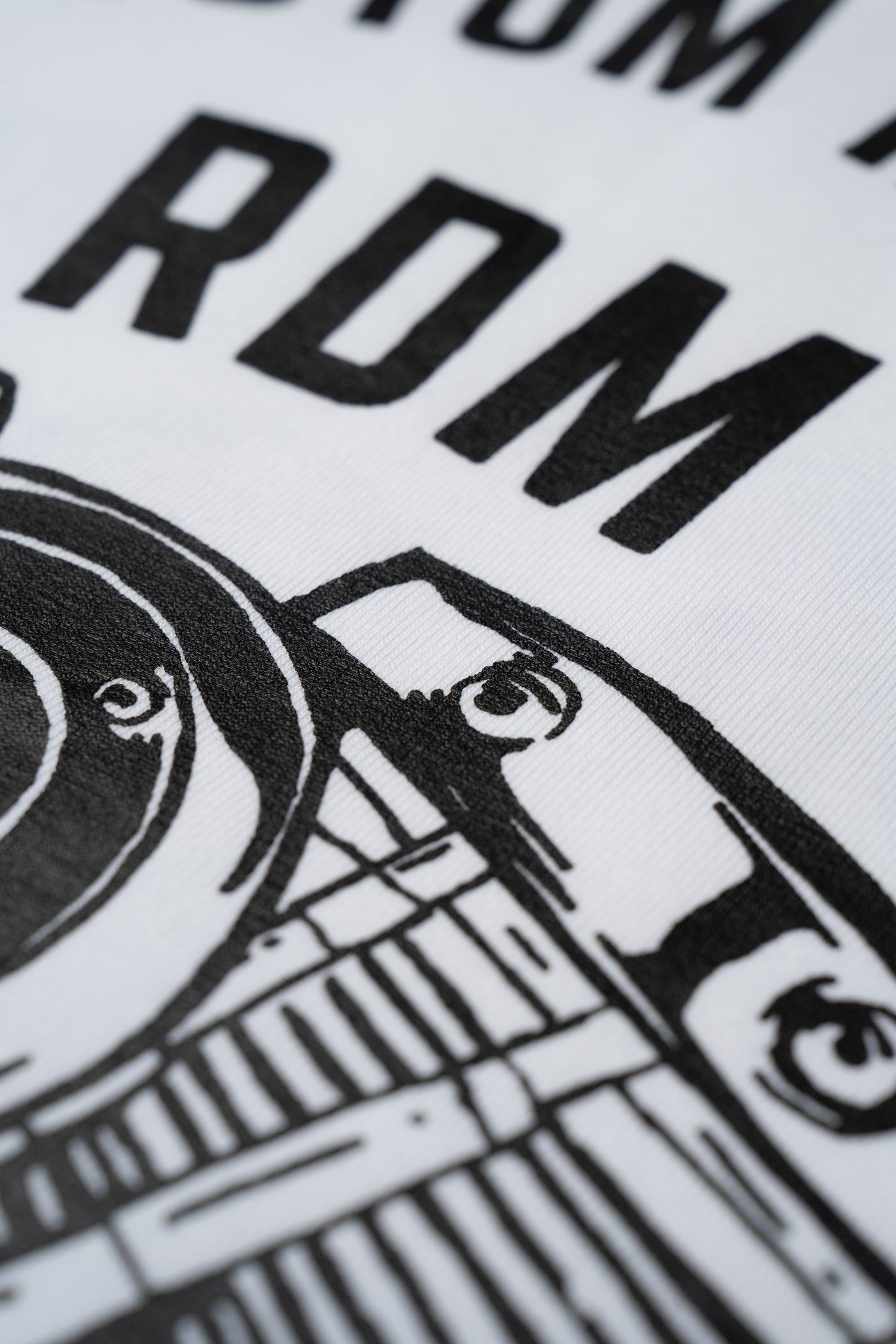 Stacked Tire Zombie / Winged Shovel (White)